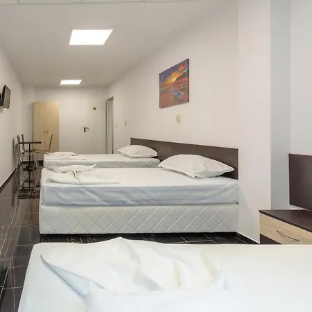 за гости пиротска 39 Privatunterkunft Burgas City